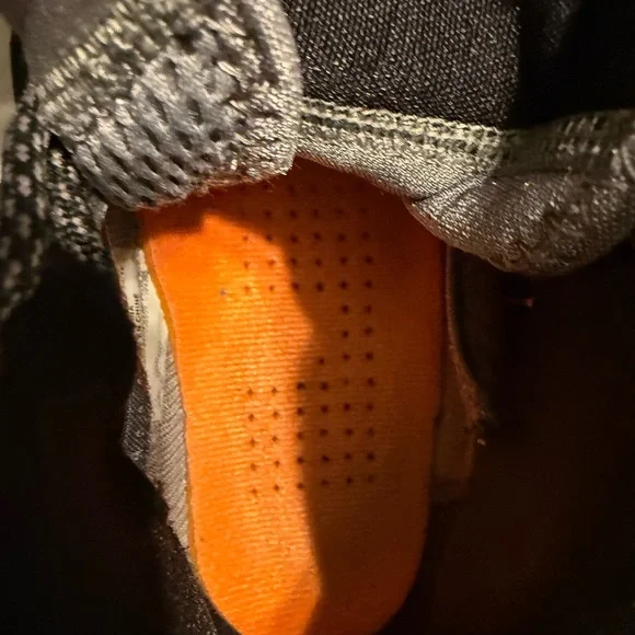 Nike LeBron 10 Lava Size 8.5 - Picture 13 of 13